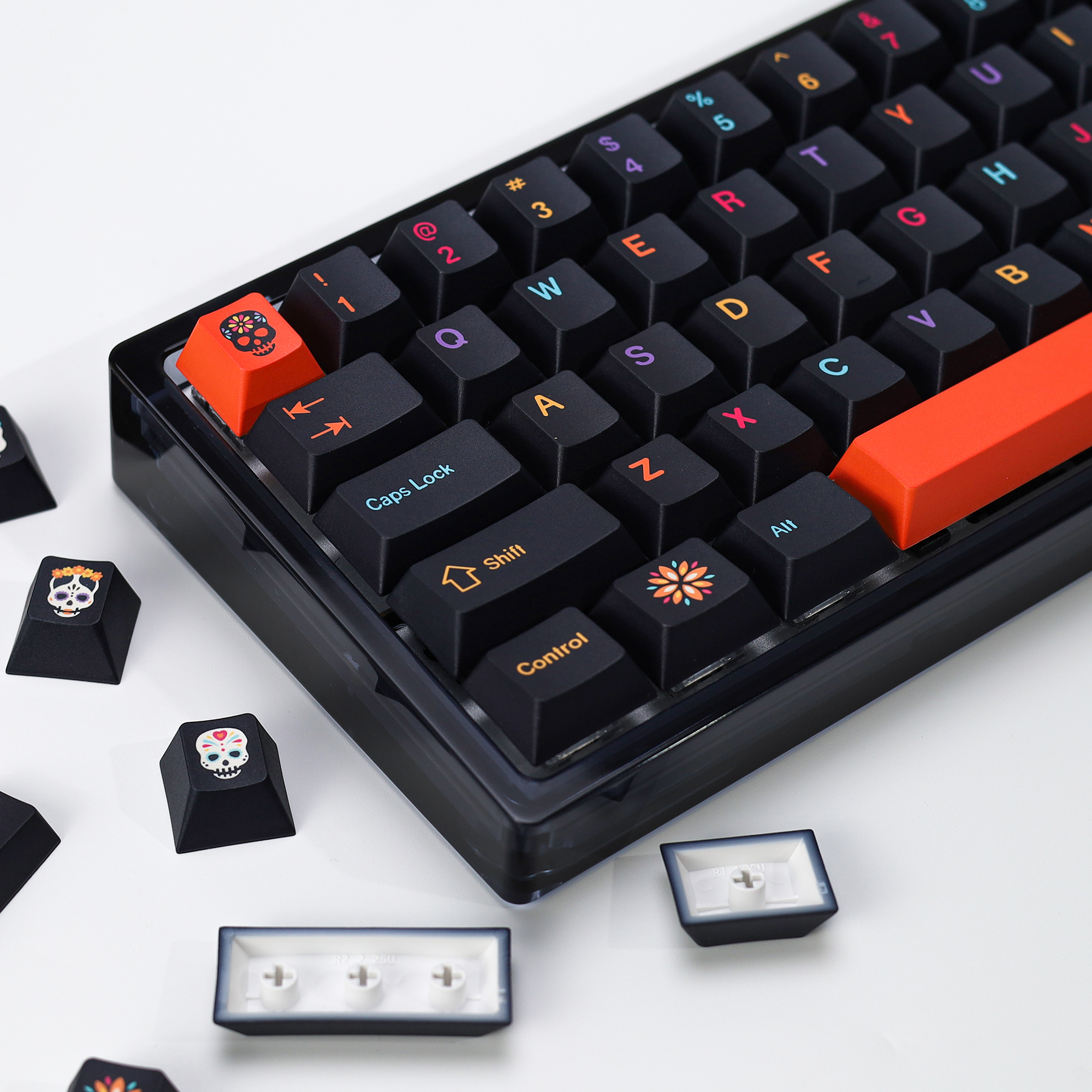 Gaming Keyboard No Number Pad - KBDiy GMK Mictlan 143 Keys PBT