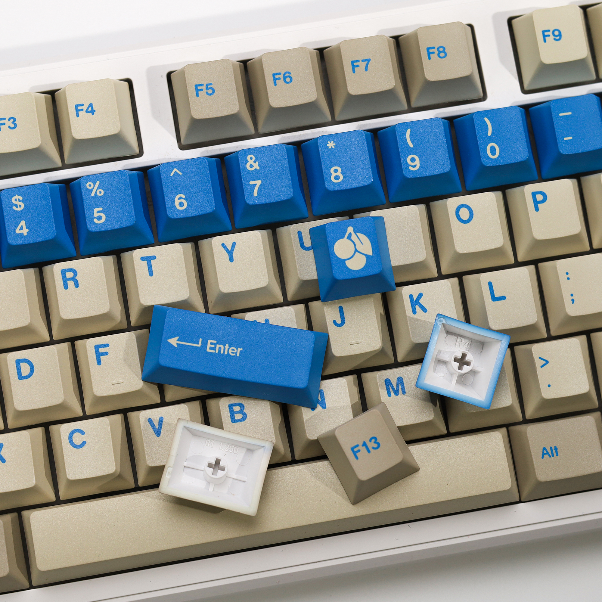 KBDiy Clone Retro GMK Blue Ale - Gaming Keyboard No Number Pad ulasan dan harga