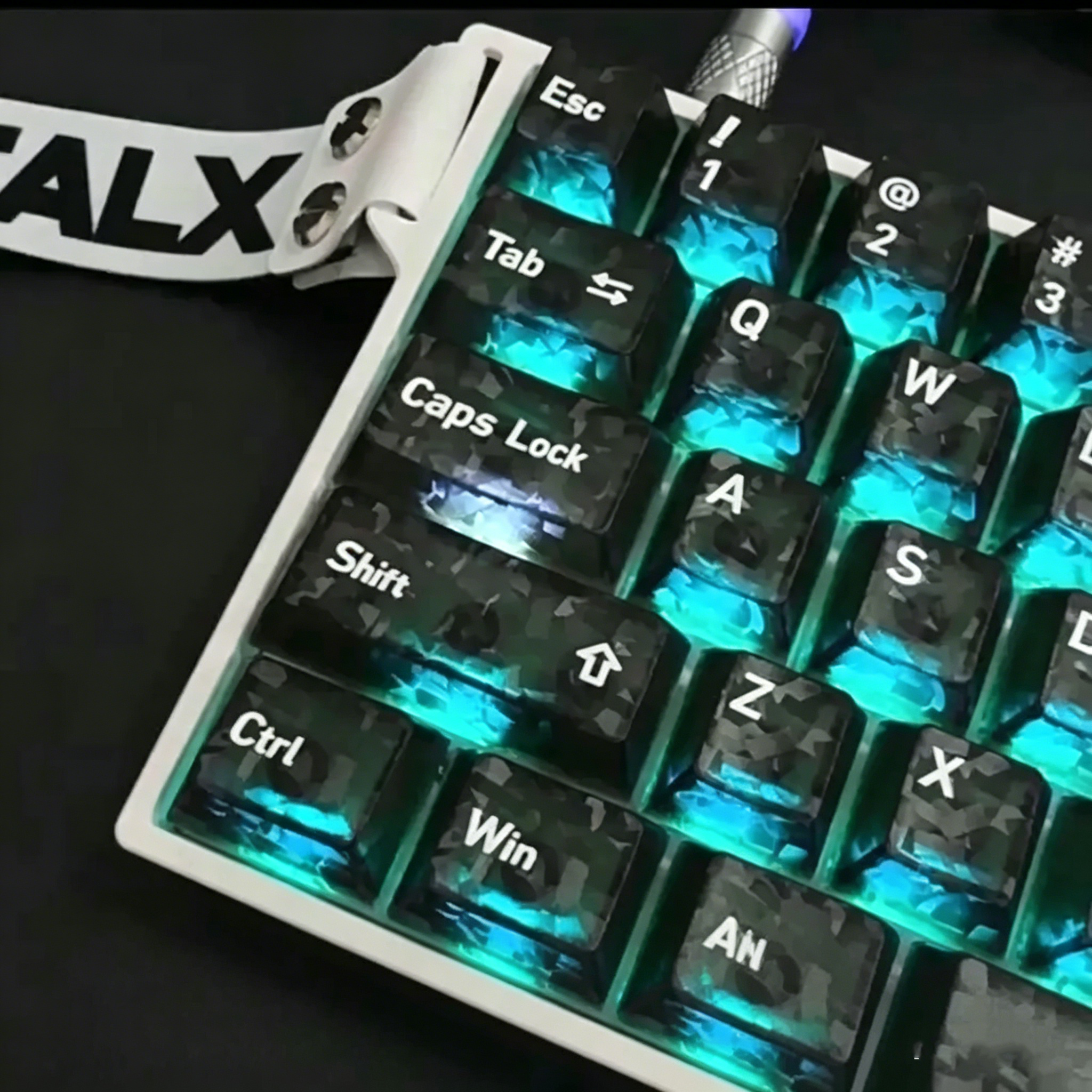 2026 New Forged Carbon Fiber T - Gaming Keyboard No Rgb ulasan dan harga
