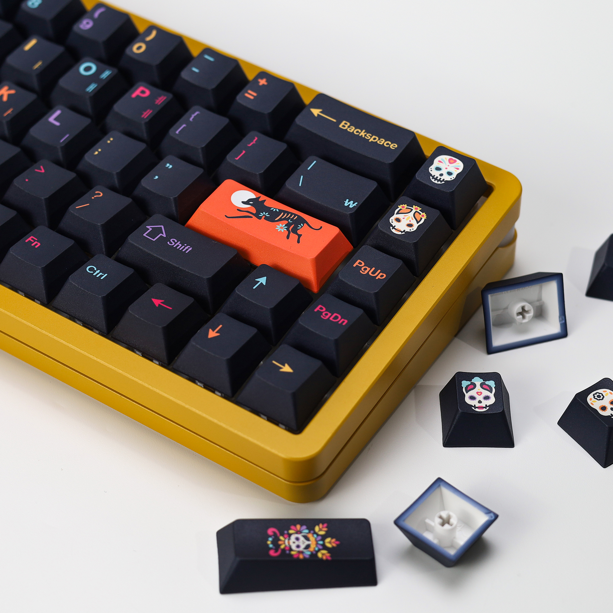 KBDiy GMK Mictlan Cherry Profi - Gaming Keyboard No Number Pad ulasan dan harga